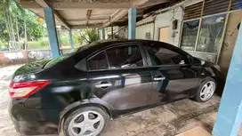 Toyota Limo 2013 Bensin
