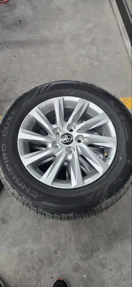 Dijual Velg Zenix R16 + GT Radial
