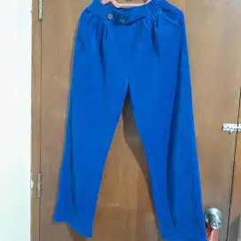 Celana biru Bangkok