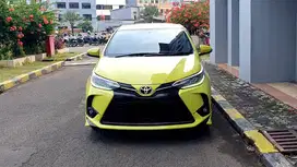 Toyota Yaris 1.5 GR Sport CVT AT Facelift Kuning 2022 Like New Low KM