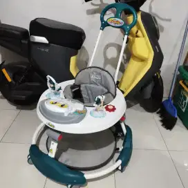 Dorongan Kursi Bayi Family FB-880 Octopus Latihan Berjalan Second