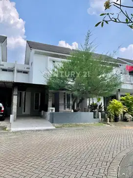 Hot Sale Rumah Depan Taman Di Emerald View Bintaro  Sektor 9