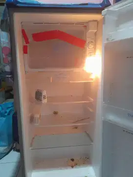 Kulkas sanyo 1 pintu