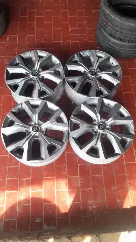 Velg Oem hyunday palastige R20 pcd 5×114.3 lebar 7,5  et49.5 .4pcs
