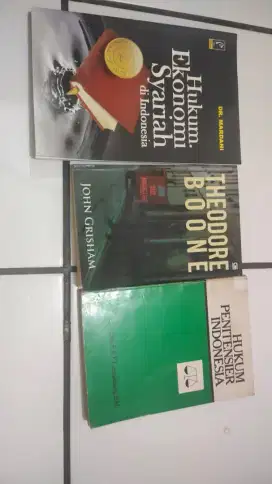 buku kuliah hukum