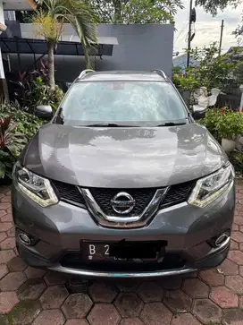 Dijual Nissan Xtrail 2.0 AT 2015 Abu Abu tua