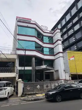 Dijual Cepat Bangunan Kantor di Menteng Jakarta Pusat