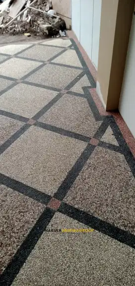 Lantai batu sikat motif