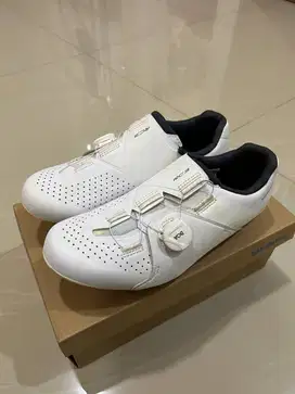 JUAL SEPATU SEPEDA RC3 SHIMANO