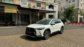 DIJUAL TOYOTA CORROLA CROSS HYBRID 1.8 2021