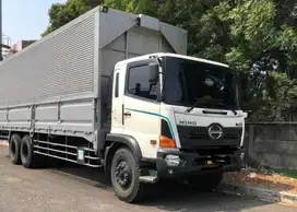 Hino S500 Louhan FL 235 JW Wingbox