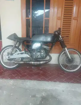 Motor custom cafe racer bahan 2 tak kawasaki gto