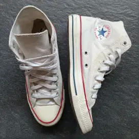 CTAS True White sz 40