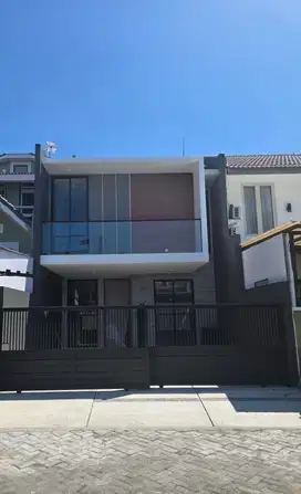 RUMAH BARU PANTAI MENTARI DKT PAKUWON CITY, SUTOREJO, BABATAN PANTAI