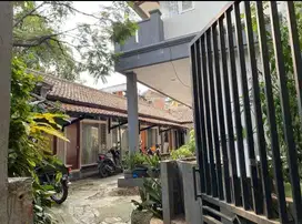 Dijual Kost Aktif  2 LT dan Rumah  Dipatiukur Dago Bandung