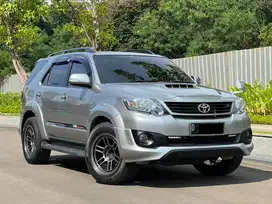 [RARE COLOR] TOYOTA FORTUNER 2.5 G VNT TRD SPORTIVO 2015/2014/2013