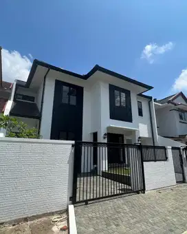 Dijual Rumah Baru Lokasi Super Strategis di Puspitaloka BSD