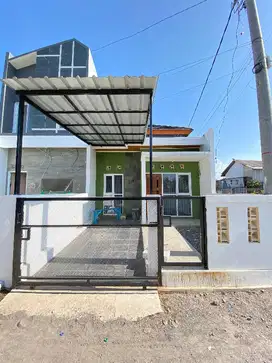 RUMAH FULLSPEK LOKASI DEKAT EXIT TOL SOROJA