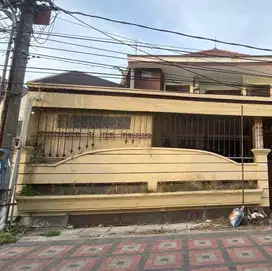 DIJUAL RUMAH SIAP PAKAI 2 LANTAI KARANG ASEM JALAN LEBAR