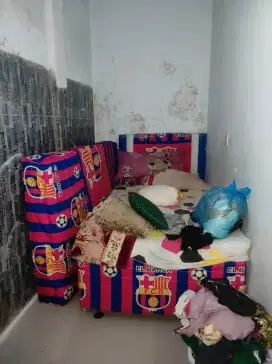 Dijual springbed double keadaan masih bagus
