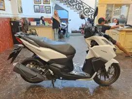 VARIO 160 CASH KREDIT /GARANSI MESIN DAN FREE SERVICE 6X