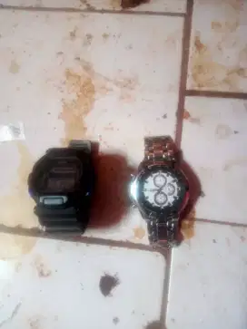 Jual butuh uang 2 jam tangan hidup normal siap pakai harga nego