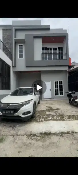 Rumah baru 2 lantai deket mesjid Ngumban Surbakti Cash 595 Jt net