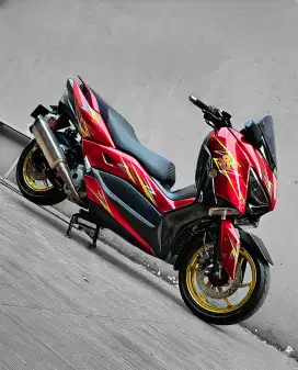 Yamaha xmax 250