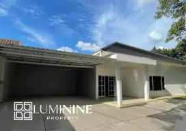 rumah luas multifungsi