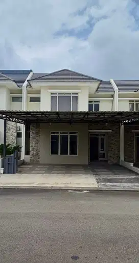 DIJUAL RUMAH 2 LANTAI SIAP HUNI FULL FURNISHED DI SUVARNA SUTERA