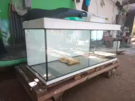 Kebayoran lama aquarium 80x35x35 full 5mm