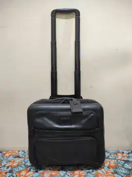Koper Tumi 16 inch Compact Alpha Leather Cabin