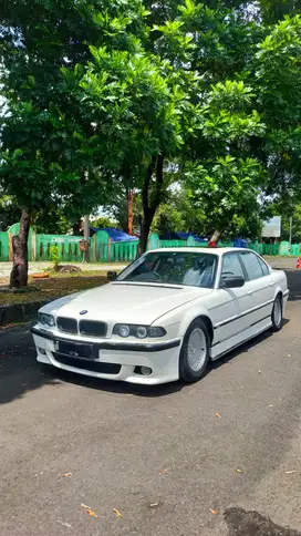 BMW 735Li 1997 Bensin