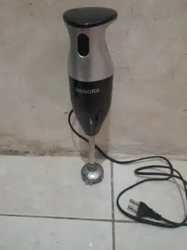 SIG NORA HAND BLENDER / HAND MIXER