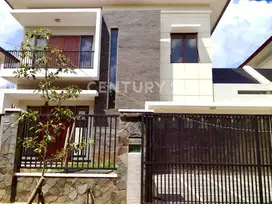 Di Sewakan Rumah Heliconia,Lokasi Strategis Di Pinggir Jalan Raya