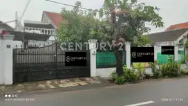 Di Jual Rumah Luas Lokasi Strategis Di Jalan Damai Kebayoran Lama