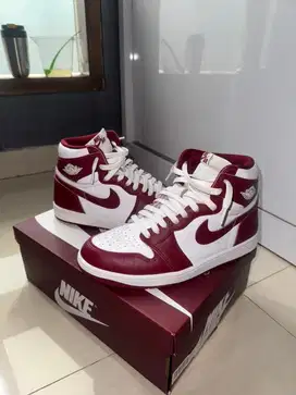 Nike Air Jordan 1 Retro High OG Team Red