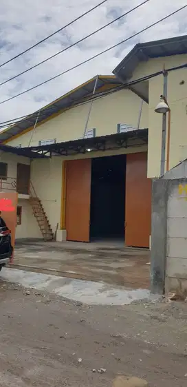 DISEWA GUDANG DI KOMPLEK PERGUDANGAN KAV DPR CIPONDOH TANGERANG