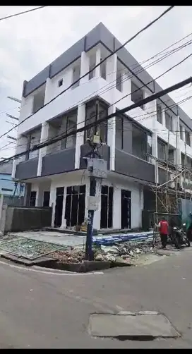 rumah usaha 3lt pinggir jalan di kran gunung sahari bisa kpr
