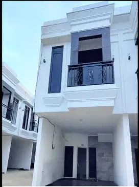 rumah cempaka warna lokasi bagus dekat salemba,pulomas