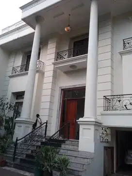 Dijual Rumah Mewah Cantik di Pondok Indah Jakarta Selatan
