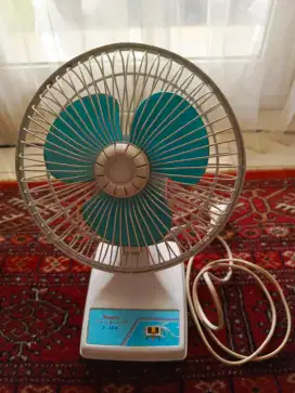 Kipas angin mini Maspion F-15D barang seken kondisi nyala normal