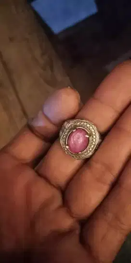Cincin batu akik ruby