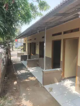 For sale kontrakan 4 pintu di situgadung pagedangan
Luas 100 m2 AJB