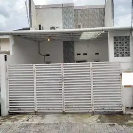 Dijual rumah tinggal furnish dengan harga murah di Puri Harapan Bekasi
