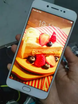 Jual Hp bekas Vivo v5s ram 4/64gb