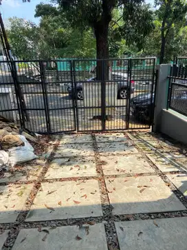 Di sewakan rumah baru renovasi pinggir jalan kencanaloka BSD