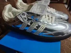 Sepatu Adidas Wales Bonner silver