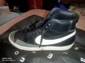 Jual sepatu Nike bekas size 43