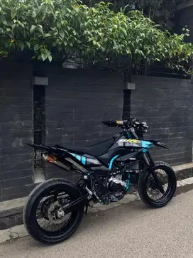 Yamaha WR 155 Supermoto